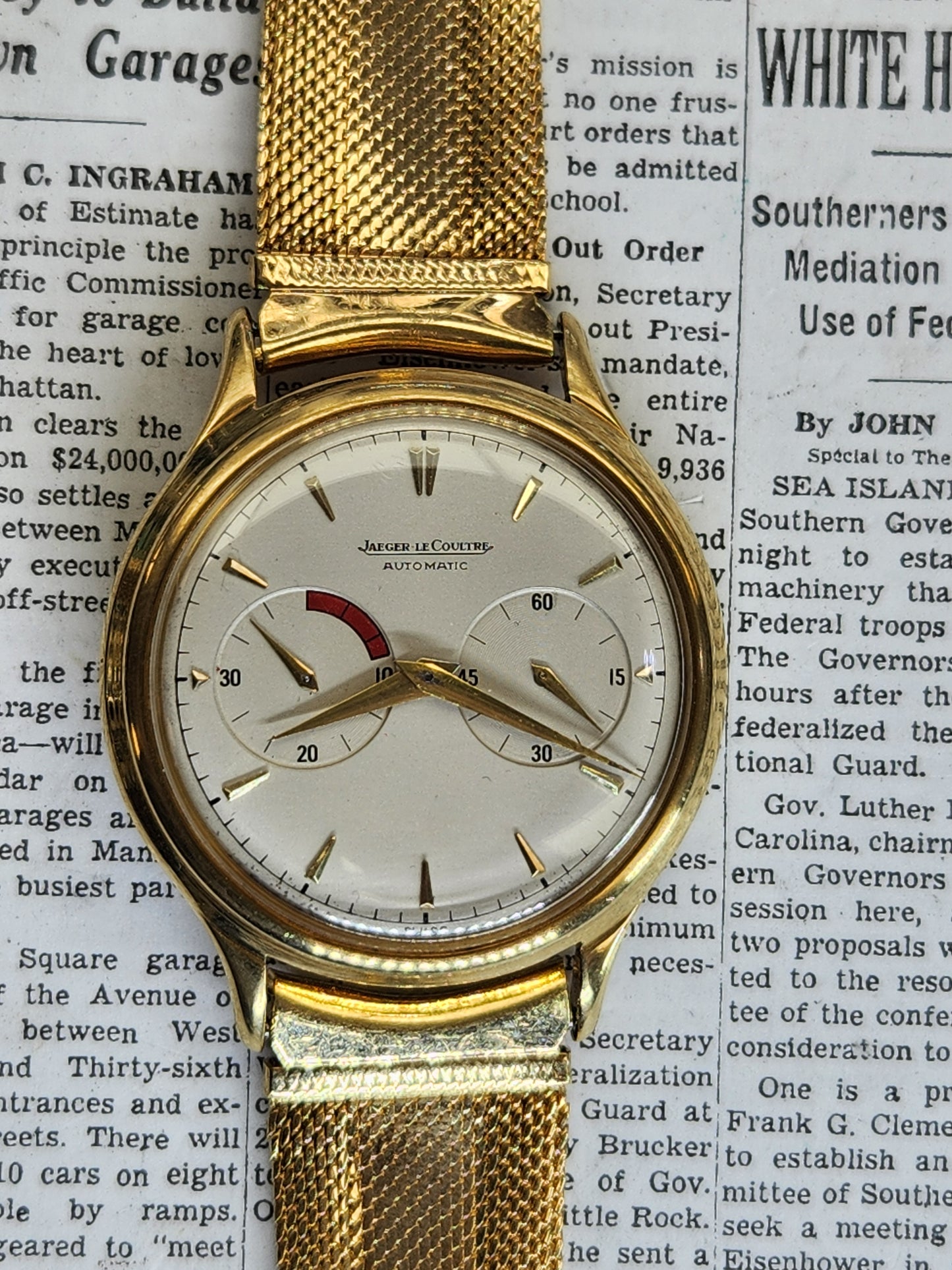 Jaeger Lecoultre Futurematic 18kt gold from the 1960s