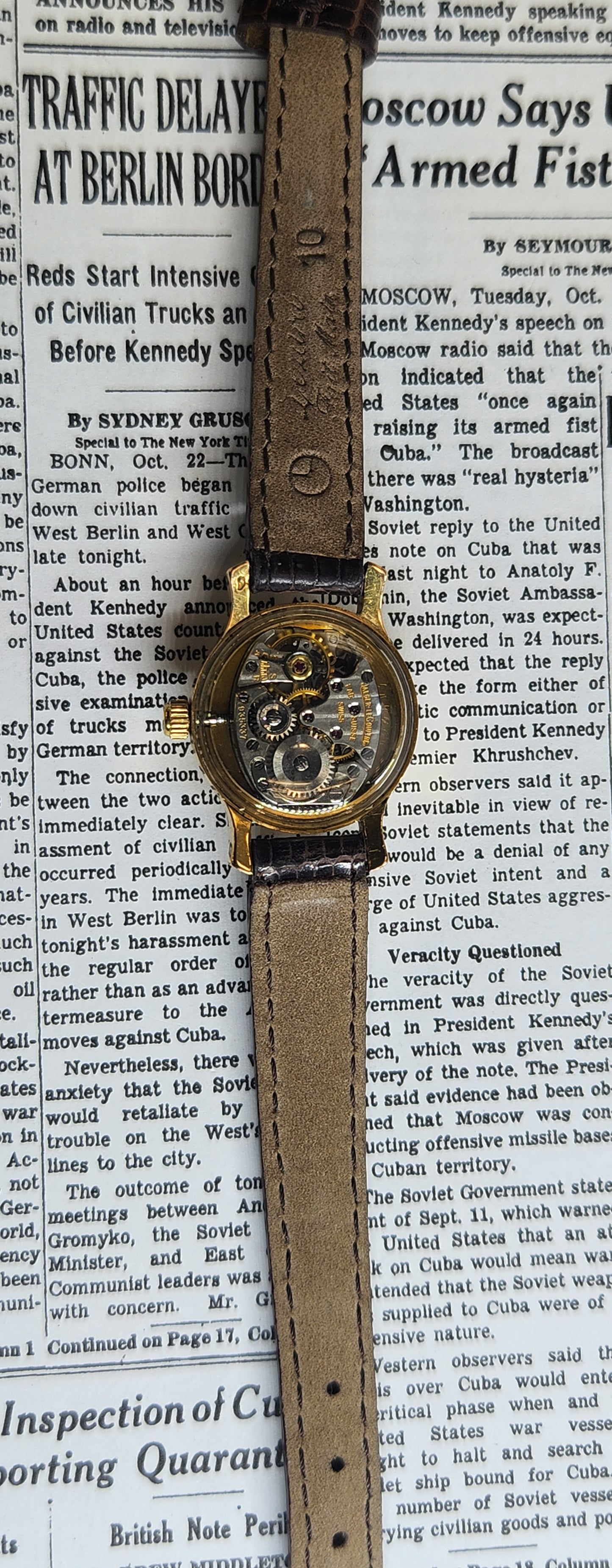 Jaeger Lecoultre Midcentury 18kt dress watch for Lady