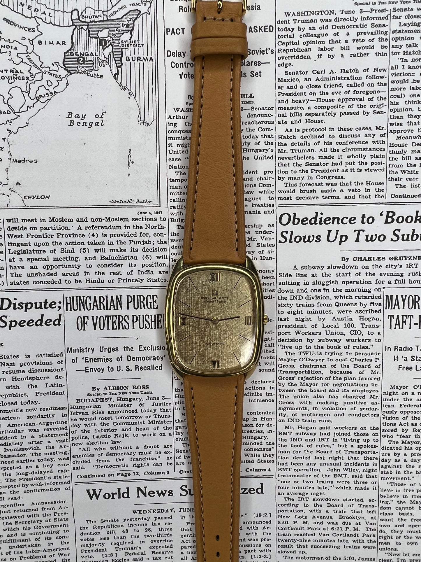 Universal Geneve Golden Shadow Reference 166123 18K Gold GERALD GENTA DESIGN