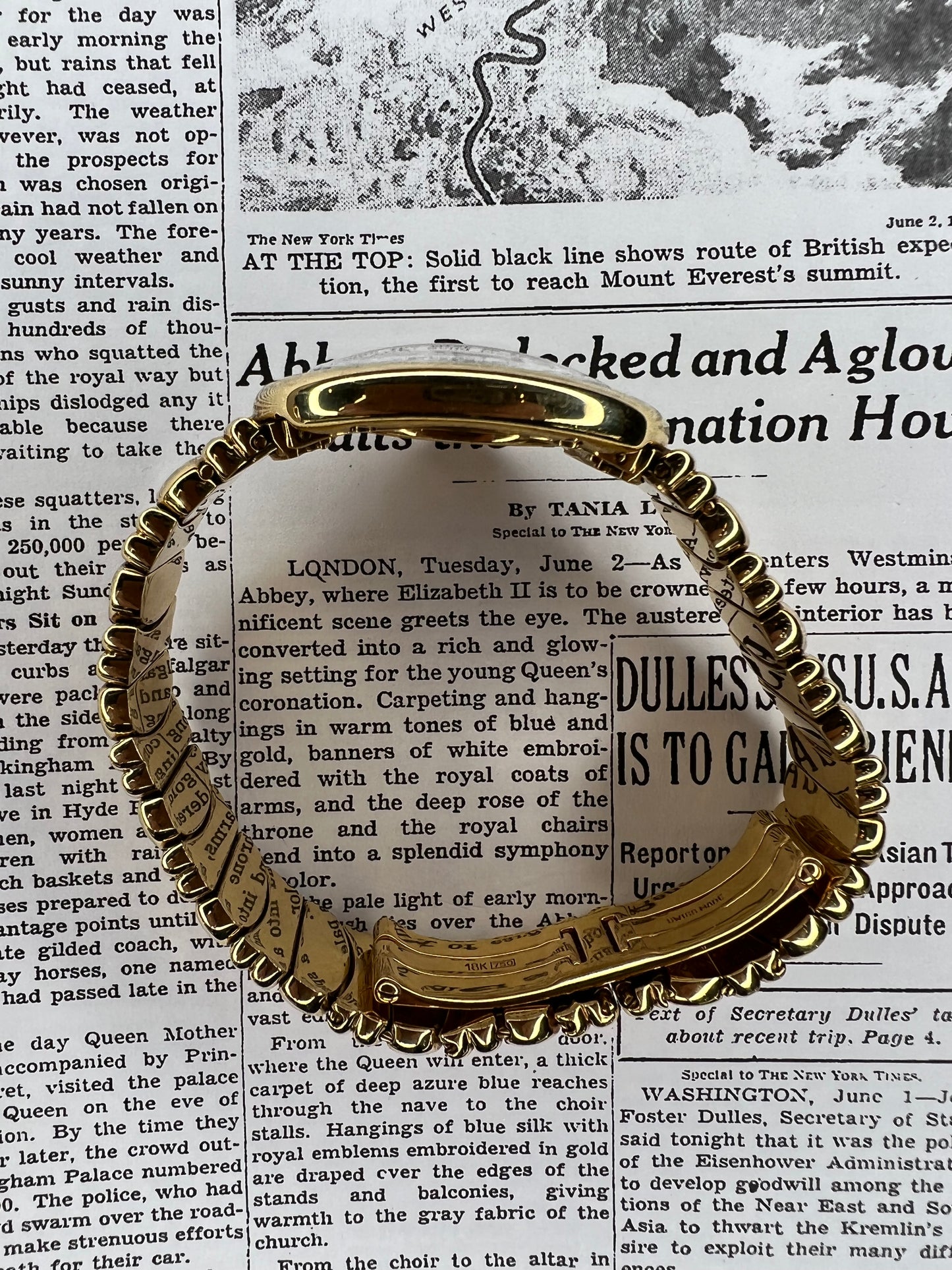 Cartier Baignoire Reference 1950 18K Gold with Factory Diamond Dial