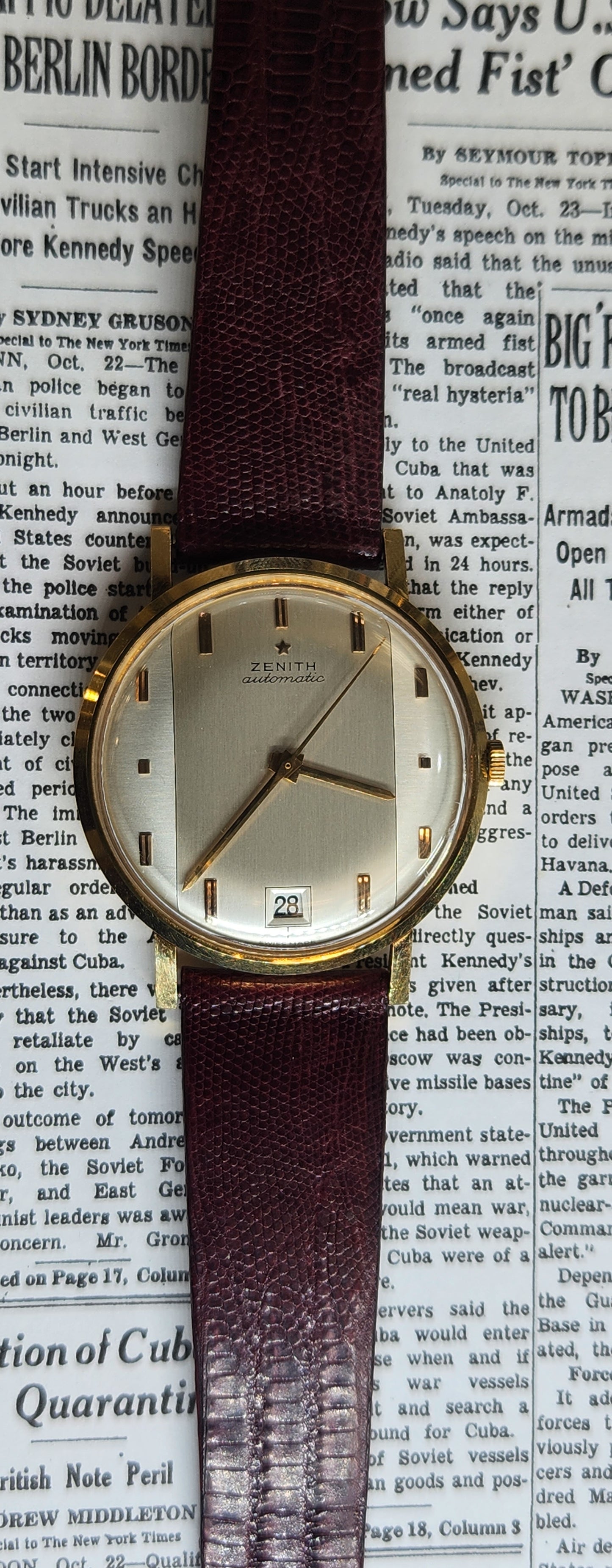 Zenith oversized 18kt Rose gold Unusual Markers from the 1950s