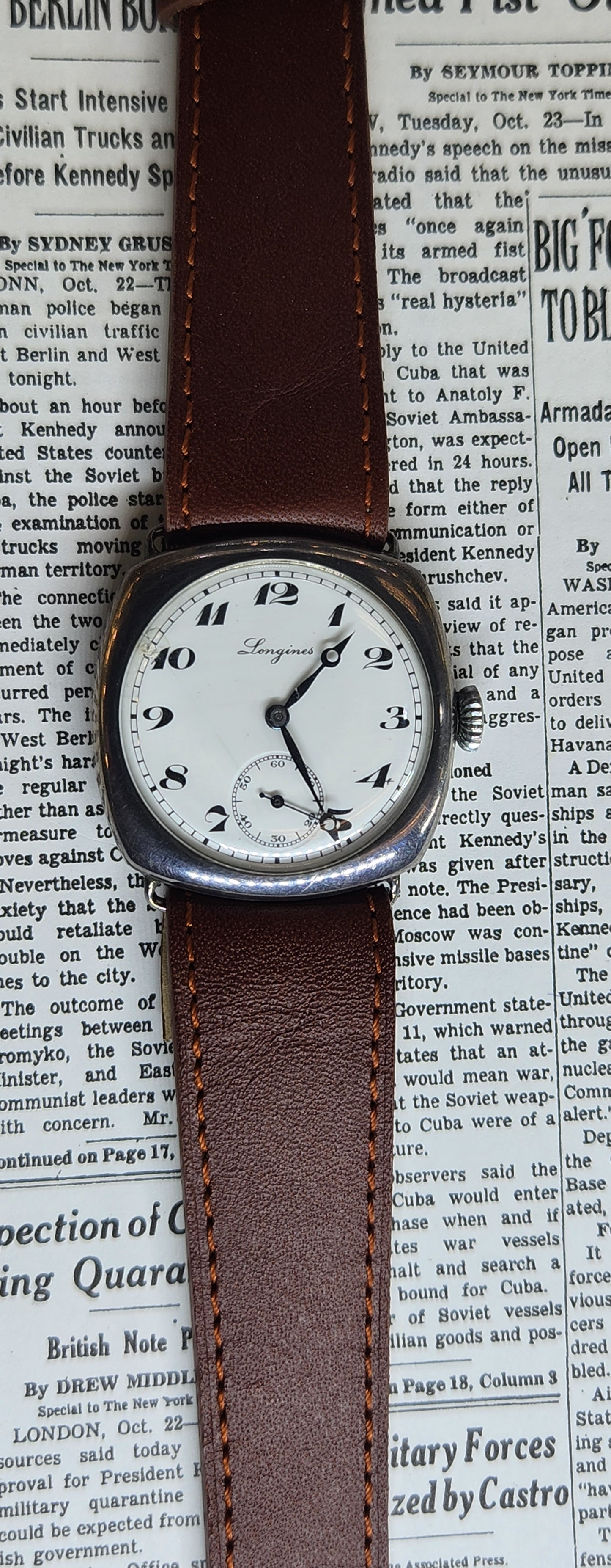Longines Wire lug Porcelain dial silver case from 1917