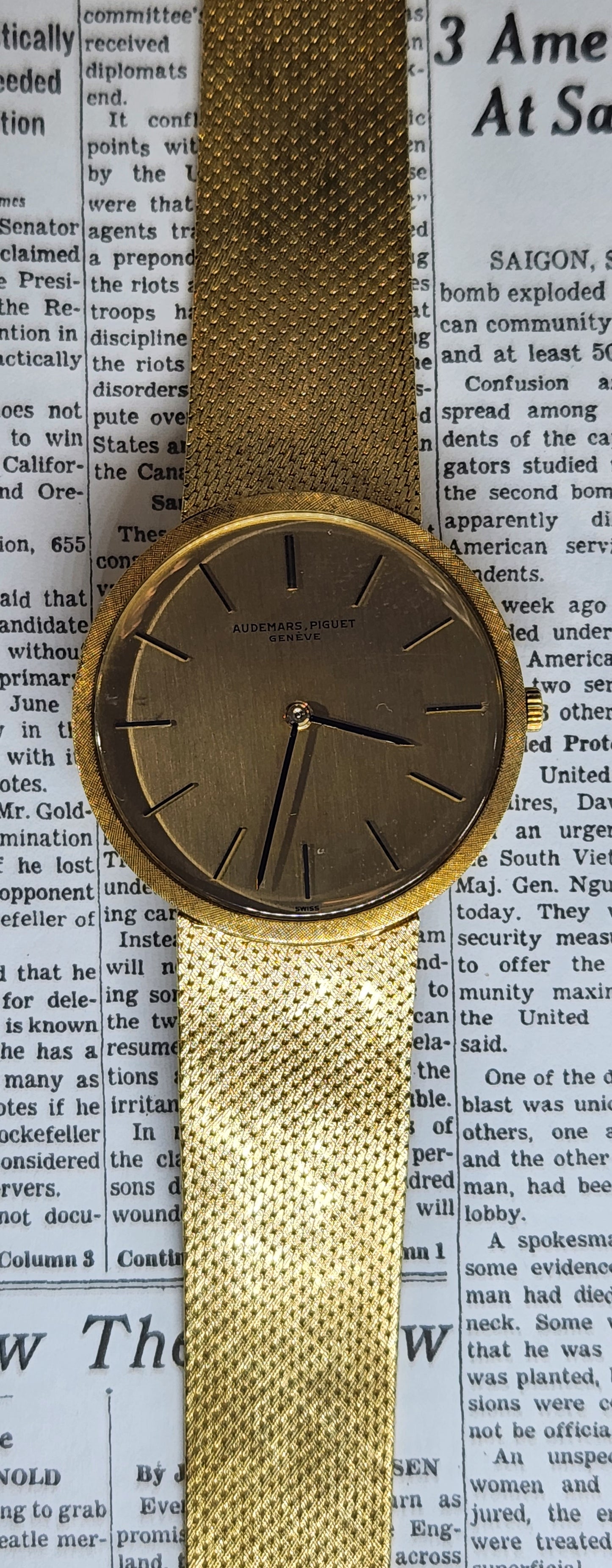 Audemars piguet Dress watch with uncut full size mesh Band from the 1960s
