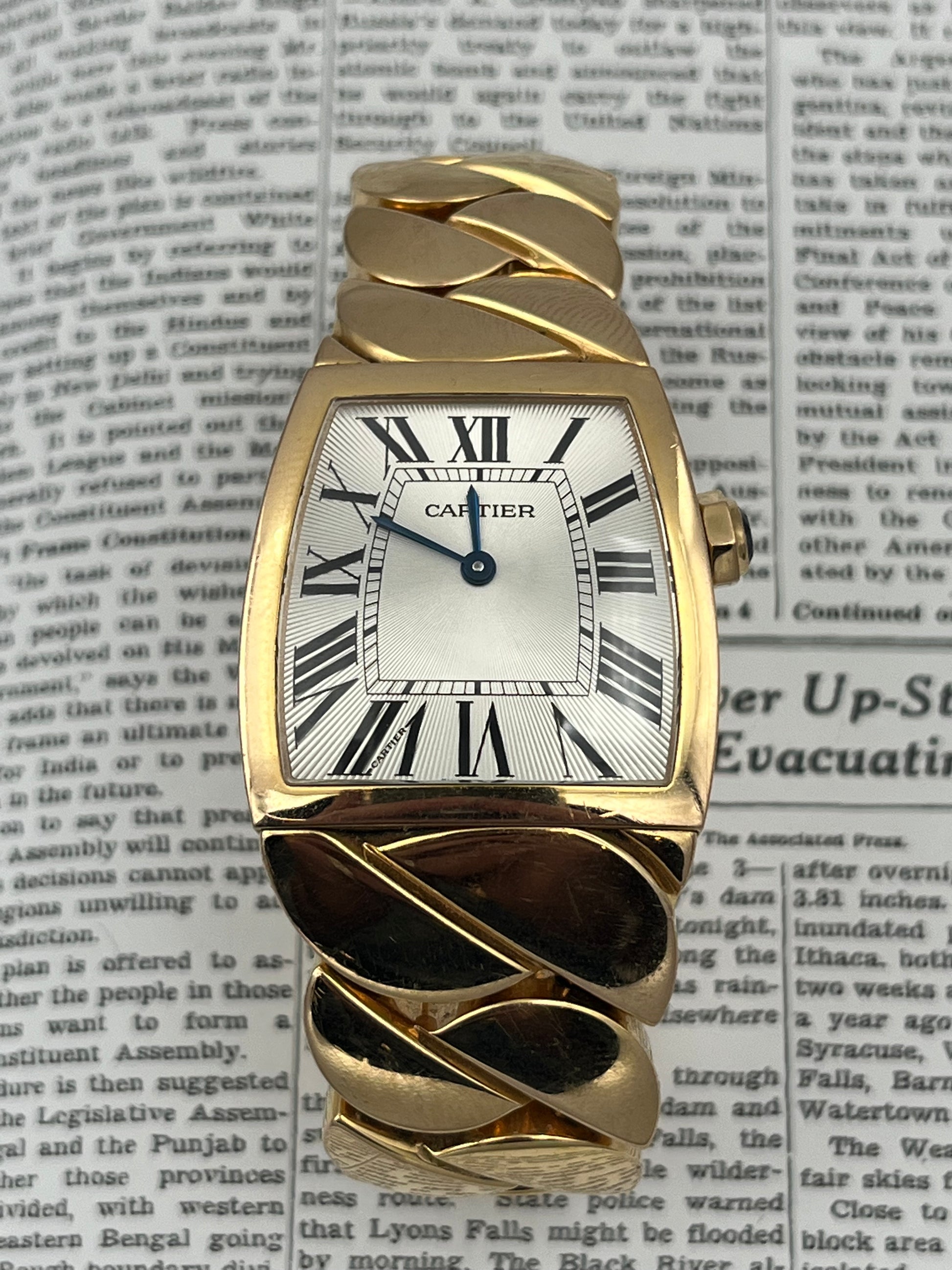 Cartier dona online watch